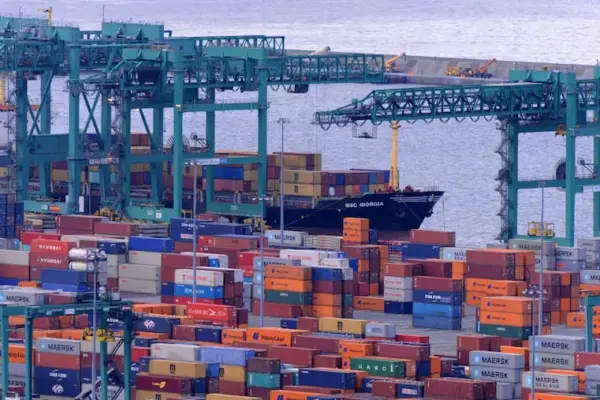 Hormuz effect on Italian ports, container traffic drops by 4.6%