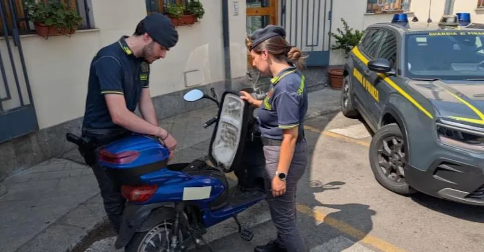 Thousands of mopeds sold as electric bikes seized throughout Italy, an investigation underway ...