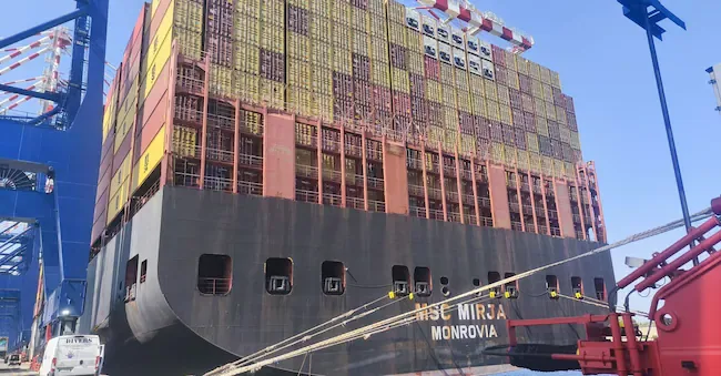 Msc Mirja performs cold ironing in Gioia Tauro