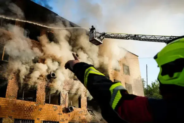 Ukraine, bombs on Zaporizhzhia: one dead and two injured
