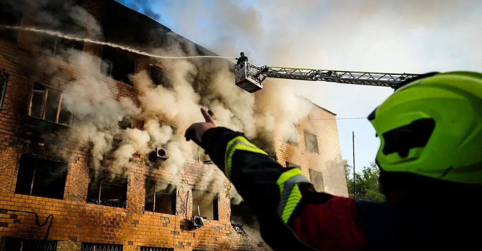 Ukraine, bombs on Zaporizhzhia: one dead and two injured