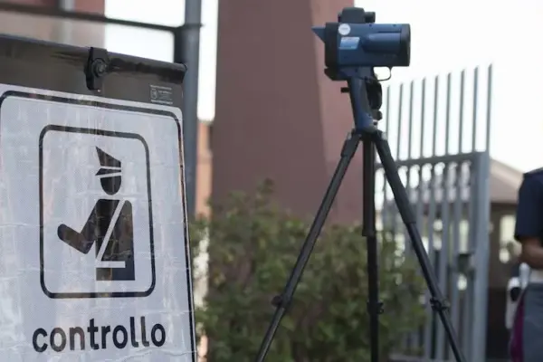 Speed cameras, in five years revenue of 306 million euros only in large cities. Florence at the top with ...