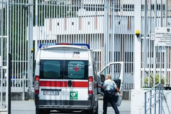 Morto in carcere per deperimento, cure non adeguate: la Cedu condanna l’Italia