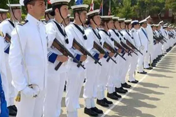 Over 16,000 Beretta machine guns from the Navy up for auction: decommissioned from arsenals, now looking for a ...