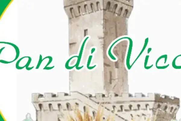 The French Solina eats the Pisan Pan di Vico