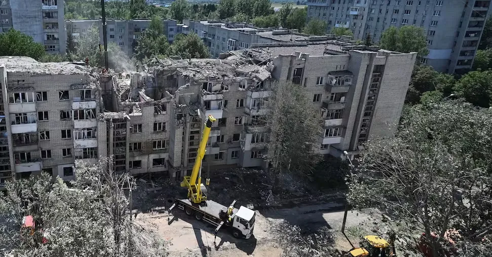 Ukraine, three dead from Russian attacks. Trump: "I have not yet decided whether to grant Kiev a license for ...