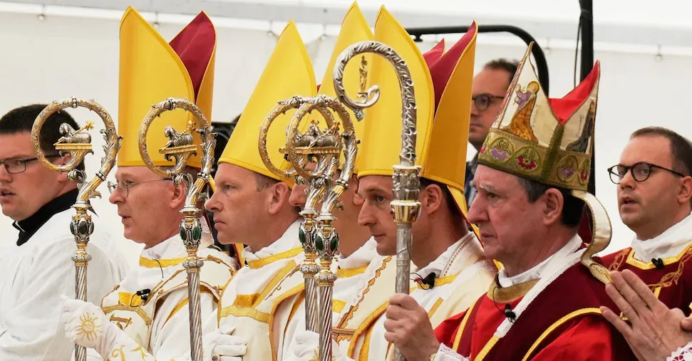 Excommunicated by the Pope, the Lefebvrians appeal