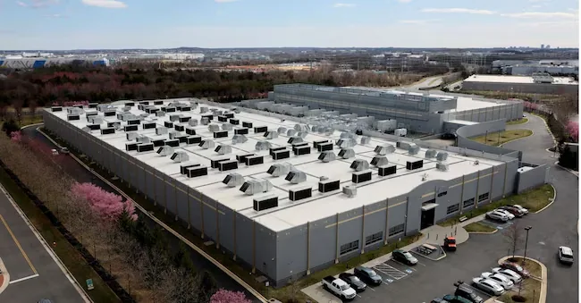 A data center in Virginia REUTERS/Leah Millis/File Photo REUTERS