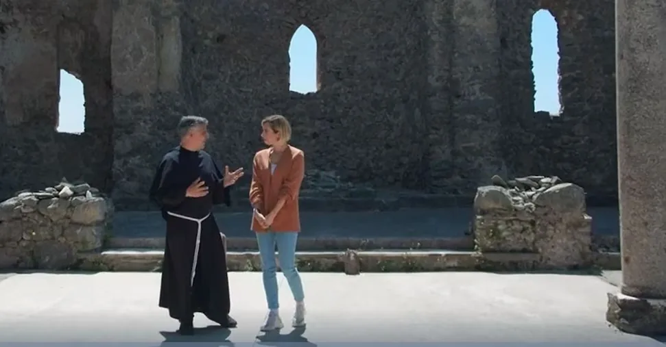 Returns "Walking between art and faith," the story of Italy between spirituality and traditions