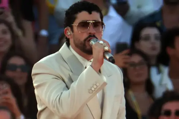 Violent hailstorm in Milan, Bad Bunny's concert interrupted. Spectators evacuated, several ...