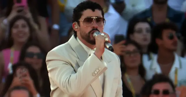 Violent hailstorm in Milan, Bad Bunny's concert interrupted. Spectators evacuated, several ...