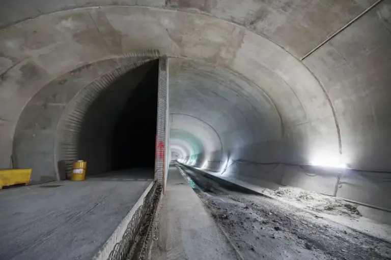 Brenner Railway Tunnel, Italy and Austria united under the Alps