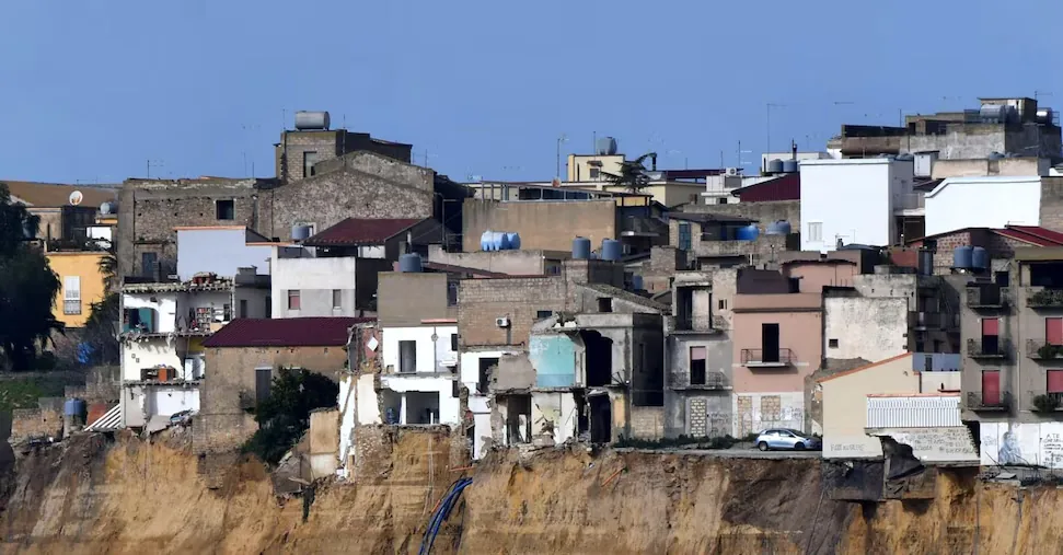 Landslides and floods, only 41% of funds spent: 1.9 billion still stalled