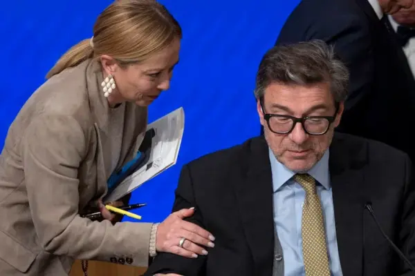 Meloni meets Giorgetti, «working against high fuel prices»