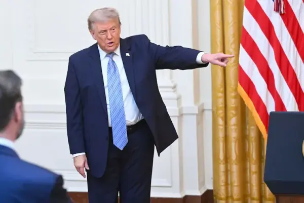Early access to Trump's posts? It costs up to $100,000 per month
