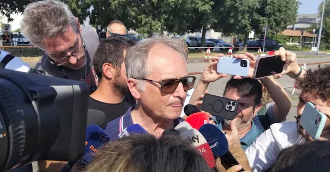 Mario Roggero   arrivato nel carcere milanese di Bollate risponde alle domande dei giornalisti, Milano, 17 Luglio 2026. ANSA/TOUATI ANSA
