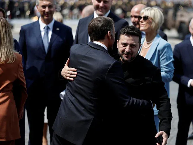 Applause for Zelensky at the military parade on July 14 on the Champs-Elysées