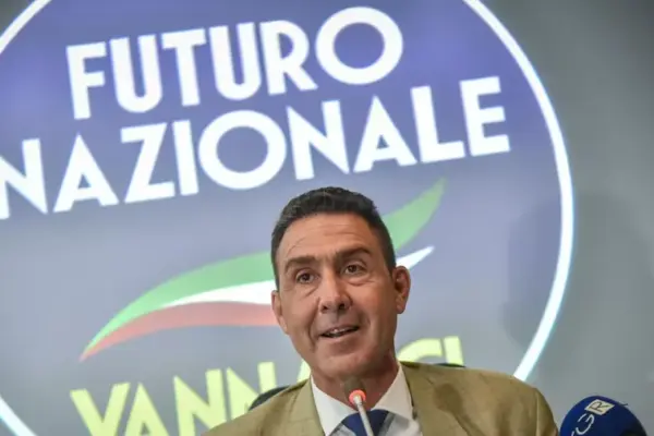 Vannacci, new video with AI: intercedes with fake Mattarella for Roggero's pardon