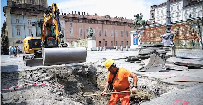 Hot weather in Turin, 25 June 2026. ANSA/TINO ROMANO ANSA
