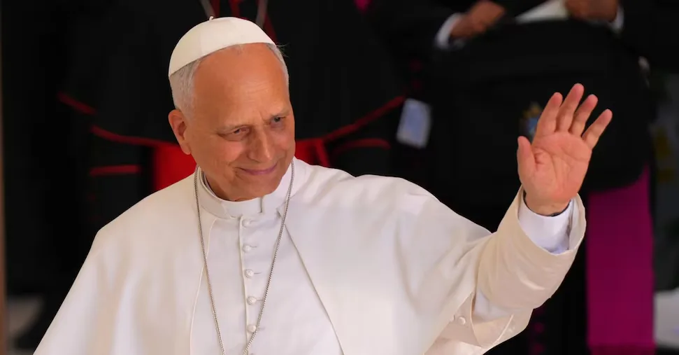 Pope Leo to young people: be careful with social media, they project into an unreal world
