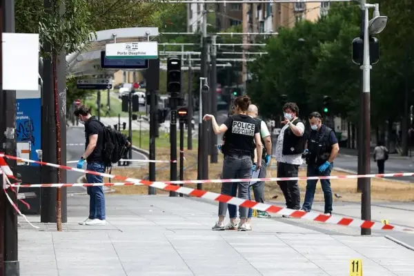 Paris, knife attack at Porte de Clichy: three women injured, two in critical condition