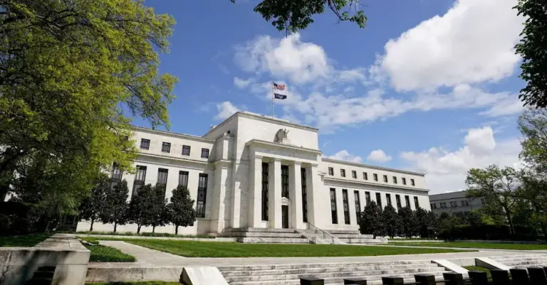 Fed: from the minutes focus on inflation and AI risks to financial stability
