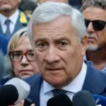 Tajani: the government should not interfere in the banking risk game, the market is sovereign. "Strongly against taxes ...