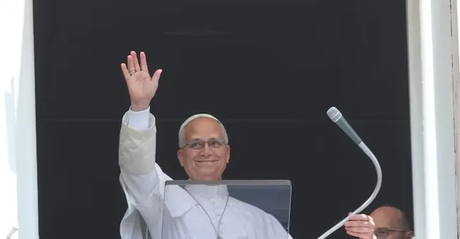 Pope Leo XIV delivers the Angelus noon prayer in St. Peter's Square at the Vatican, Sunday, Aug. 2, 2026. (AP Photo/Gregorio Borgia) APN