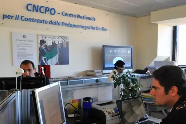 Arrests for online child pornography, 34,000 images and 22,000 videos discovered. The prosecutor: horrendous ...