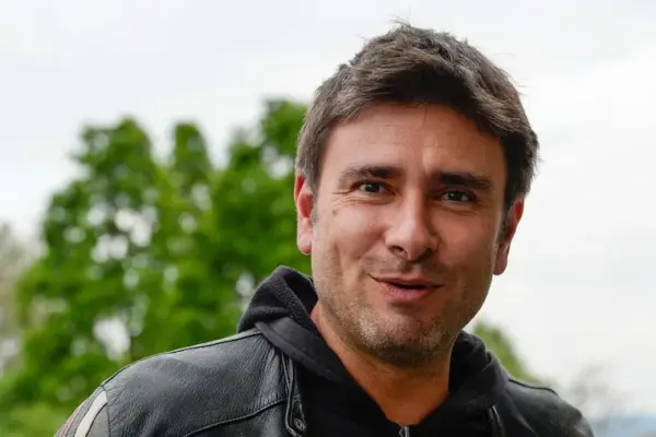 Di Battista: «I am much better, finally I am home»