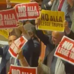Electoral law, Senate approval with 113 yes votes. The opposition protests in the Chamber: «Law ...