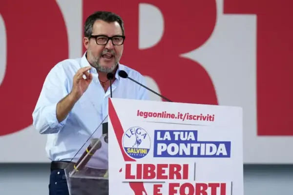 Salvini at the Pontida test relaunches on pensions and security
