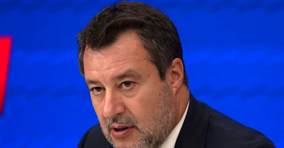 Home, Salvini: 6,000 illegally occupied homes cleared. Goal to stop Imu in the areas ...