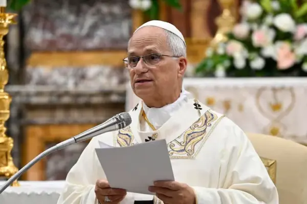 Papa Leone revokes Bergoglio's cuts and raises the salaries of the cardinals