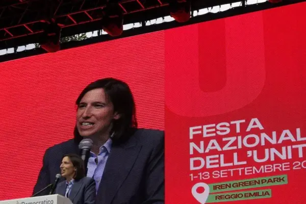 Schlein to the PD: «The primaries? We will win them». But Conte shakes the alliance: never with those who send weapons to ...