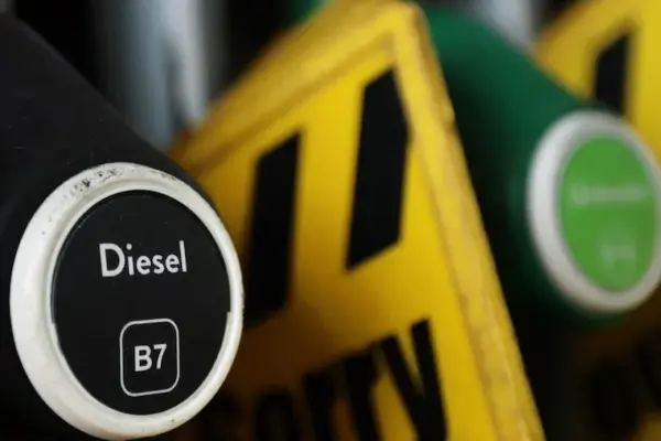 Diesel at an all-time high in Italy: Government considers targeted aid for workers and self-employed