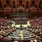 The center-right breaks the runoff taboo: amendments in the Senate chamber