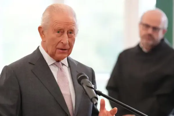 AI: re Carlo III warns tech giants of "existential dangers"