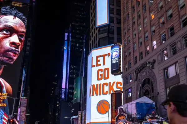 Knicks, record tickets for the opening night: over 2,500 dollars. The company: pricing error