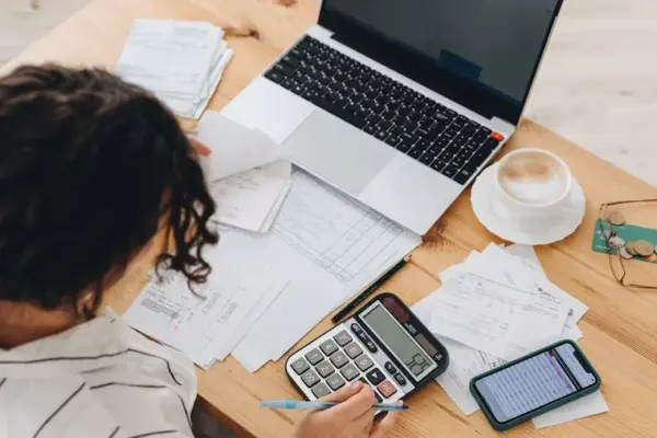 2027 Budget, proposals for young people: flat tax, tax incentives, academic merit income
