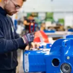 Mechanics, Stm accelerates in the English market