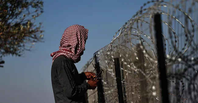 Bashar, a Bedouin, reinforces the fence surrounding his home to prevent attacks by Israeli settlers from the nearby outpost, in the village of Taybeh, West Bank, September 9, 2026. On September 9, Israeli Foreign Minister Gideon Saar announced a series of countermeasures, including the closure of the consulate, in response to new sanctions against Israeli settlements introduced by British Foreign Minister Ed Miliband. Countries such as Canada, France, Iceland, Ireland, Denmark, Norway, Spain, Poland, Portugal, Finland, and Sweden have supported joint measures aimed at limiting imports from settlements in the West Bank. EPA/ATEF SAFADI EPA
