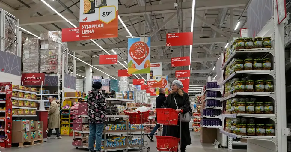 Russia, the Kremlin takes control of Auchan and Nestlé